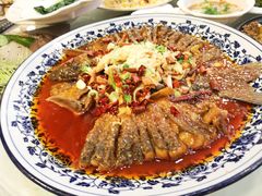 -丝路天山酒店(国际大巴扎店)