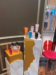 -八佰伴8008星级形象店