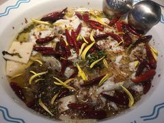 老坛酸菜活鱼-花椒俏川菜小馆(南海万达店)