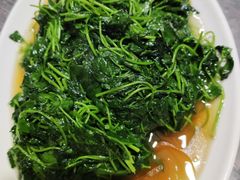 -唔呶喔哩酒家(生产街店)