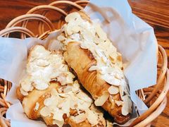 杏仁羊角-麦田工坊(月湖店)
