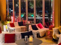 -池畔酒吧 WET Bar