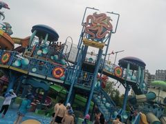 -欢乐水魔方水世界