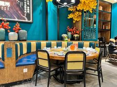 -黄泥岗·地道湖北菜(奥特莱斯店)