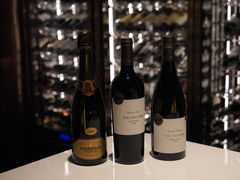 -wineapp葡萄酒餐吧(外滩金融中心店)