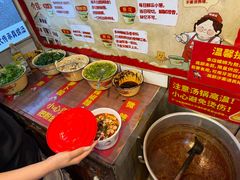 -柳州肥姨妈大骨螺蛳粉(东靖路店)