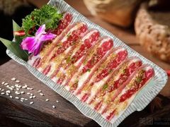 韩式水果蜜汁安格斯肥牛-韩烧牛中牛·甄选黑牛烤肉(黑金店)