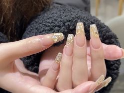 -爱纶美·美甲美睫半永久