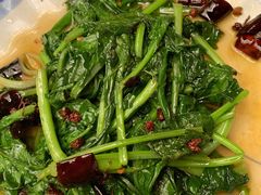 炒时蔬-百年粉蒸牛肉