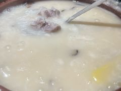 干贝排骨粥-粤仔湾砂锅粥(金太湖店)