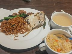 -广州汇华希尔顿逸林酒店