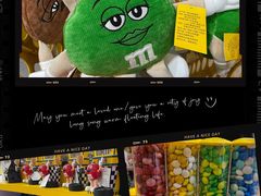 -m豆巧克力世界(上海世茂广场店)