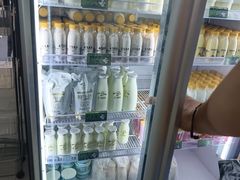 -正飞鲜奶(吐鲁番路店)