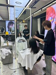 -藤野造型烫发染发