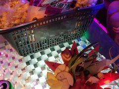 -乐天虫量贩式KTV(十字街店)