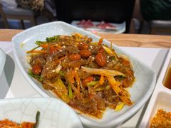 泡椒鱼皮-猪啊牛呀羊啊铜盘烤肉(正大广场店)