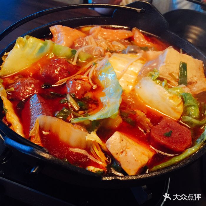 招牌台式麻辣锅
