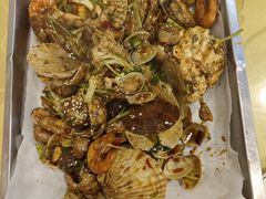 -鑫渔港海鲜本地菜·山海关浑锅(东戴河店)