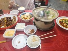 -冯烫烫跷脚牛肉·川菜小馆(武胜西街店)