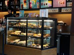 面包甜点陈列柜-星巴克(广州东圃天银店)