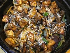 -老钟家烤羊排·敦伊阁清真餐厅胡羊焖饼