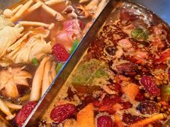 -湊湊火锅·茶憩(新中关购物中心店)