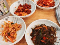 -牛信亭韩国料理·炭火烤肉(紫藤路店)