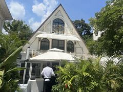 -弦月窗LUNETTE BY AMANDA(复兴路店)