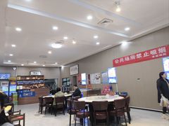 -鸿亨泰杂鱼馆(港馨家园店)