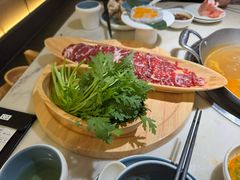 -左庭右院鲜牛肉火锅(浦江欢乐颂店)