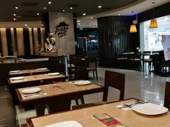 大堂-必胜客(百联又一城店)