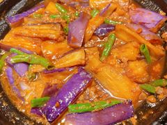 肉酱茄子煲-洪兴砂锅·融合砂锅菜(三站店)