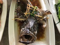 -四川小胡子海鲜(丁村万人海鲜广场店)