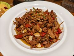 -黄泥岗·地道湖北菜(奥特莱斯店)