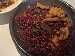 -阿瓦山寨·湘菜现炒·剁椒鱼头王(咸阳总店)