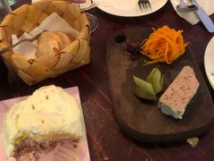 -羽深肉铺 Steak & Wine