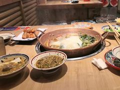 -洱火云南酸菜牛肉火锅(石景山当代商城店)