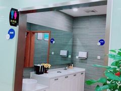 -茂菊口腔连锁(浦东南路店)