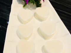 -东椰·海南椰子鸡火锅(朝阳门店)