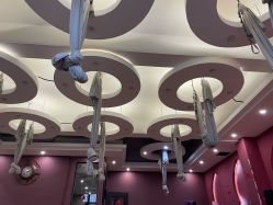 -威思丽高温瑜伽会馆