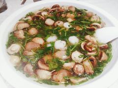 荠菜虾仁双菇-和记小菜(大宁店)