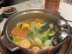 -润园四季椰子鸡火锅(卓越INTOWN店)