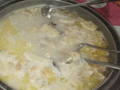 -侠成水上农庄(工业大道店)