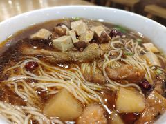 -鸿瑞興面馆(梅岭店)