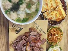 -石门侯·石门馄饨侯(革新北街店)
