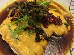 -云海肴·汽锅鸡·云南菜(天山百盛优客店)