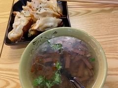 -香山胡记吴江路生煎(灵山路店)