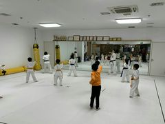 -极真空手道疾风道场(虹口凉城店)