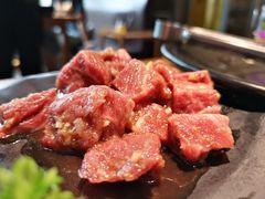 特级雪花牛肉-唯成•韩国炭火烤肉 유성고기