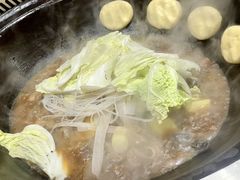 -果松木炭酸菜铜火锅·外婆参鸡汤